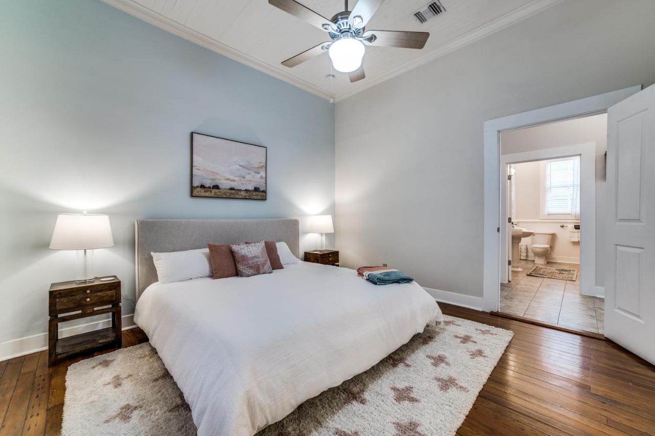 Downtown Historic 2Bdrm, Walk To Riverwalk, Alamo; Beautifully Renovated! San Antonio Buitenkant foto